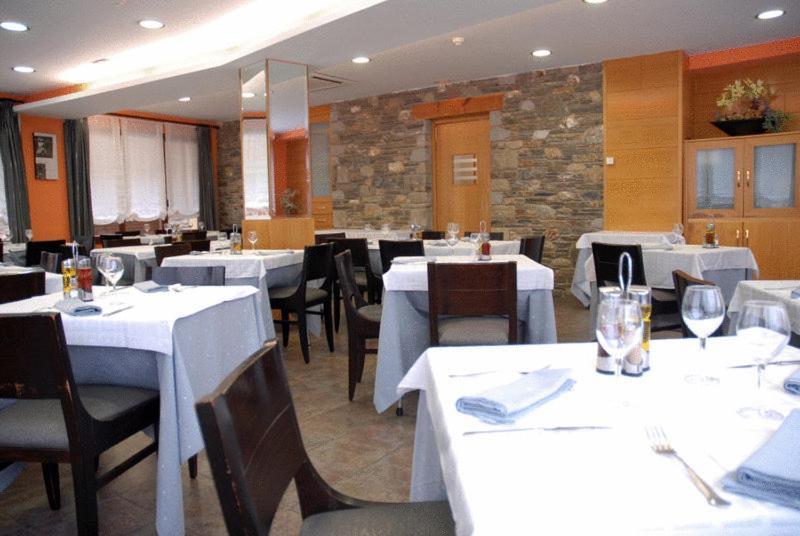 Hotel De Rei Llavorsi Ngoại thất bức ảnh