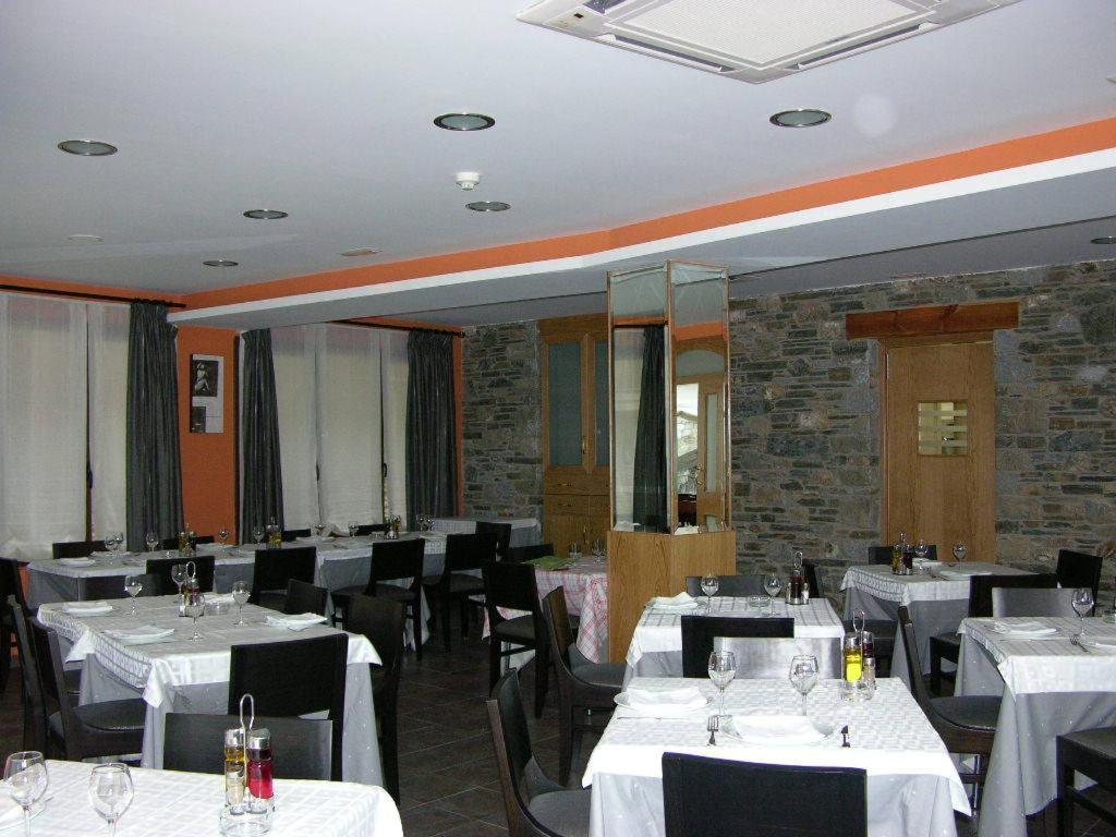 Hotel De Rei Llavorsi Ngoại thất bức ảnh