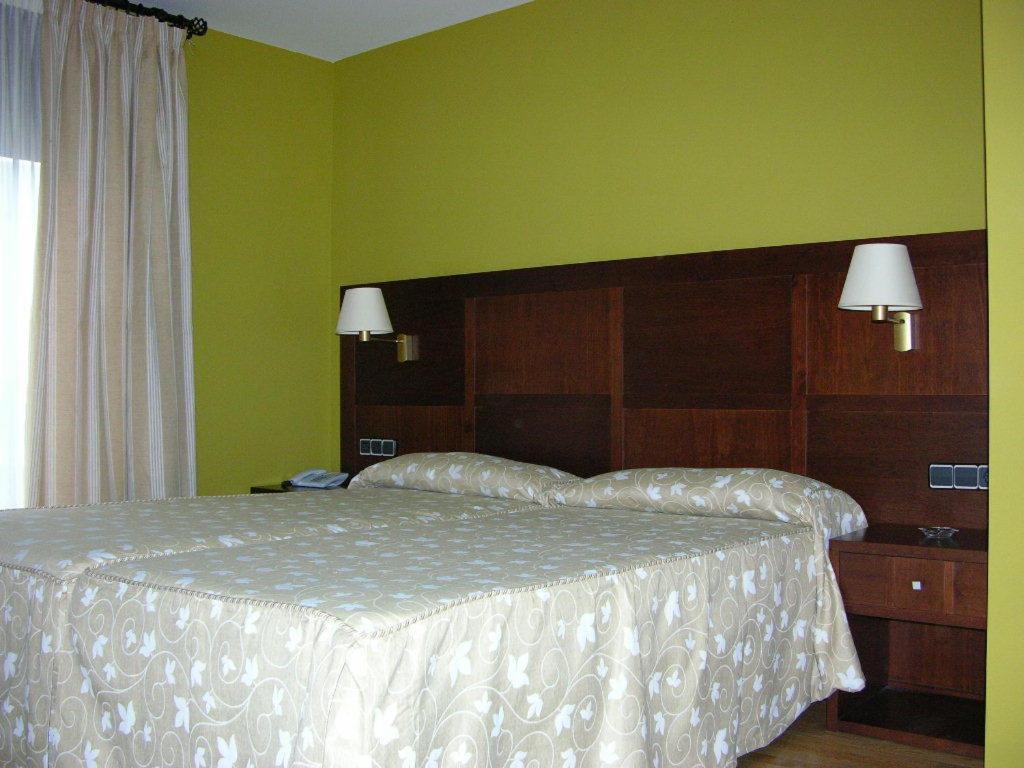 Hotel De Rei Llavorsi Ngoại thất bức ảnh