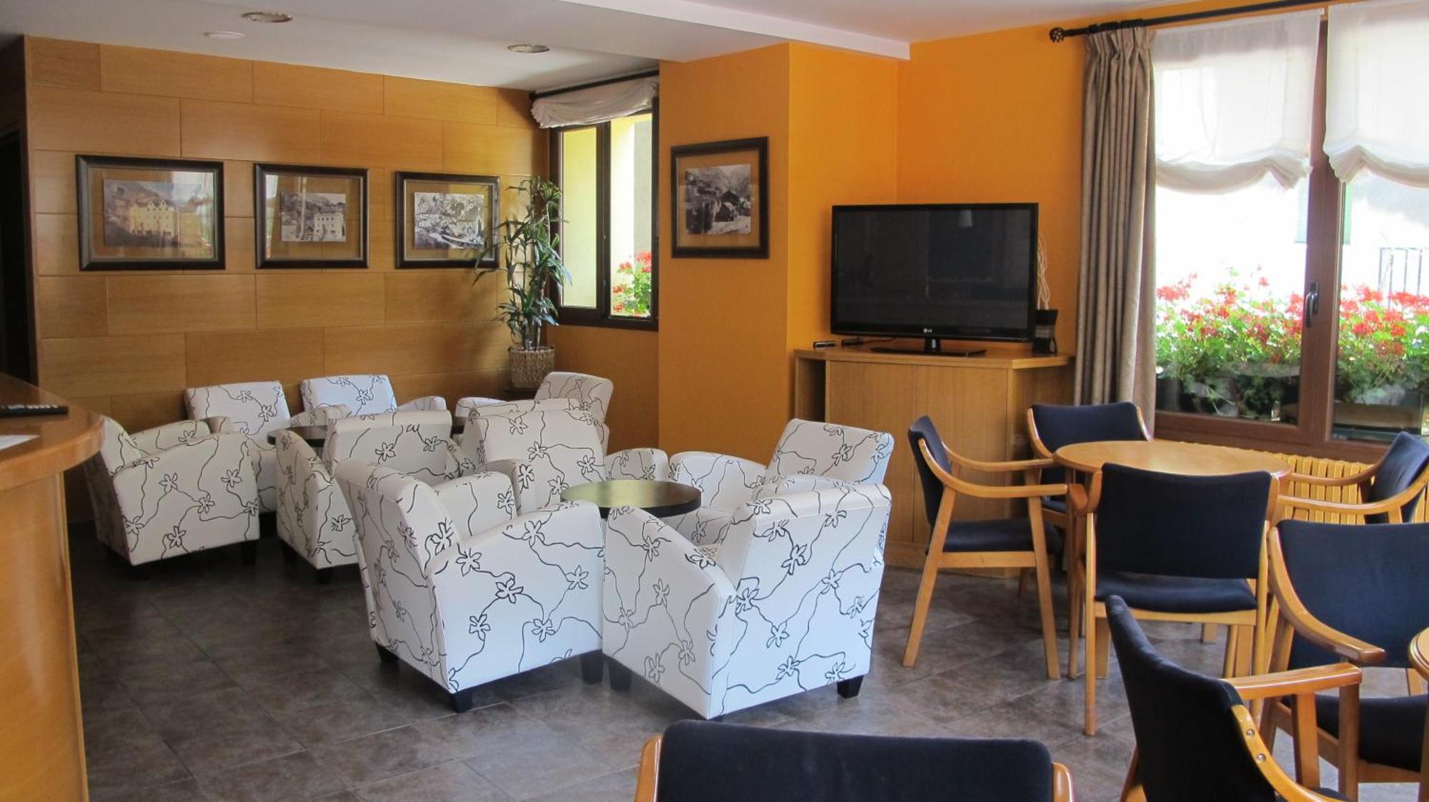 Hotel De Rei Llavorsi Ngoại thất bức ảnh