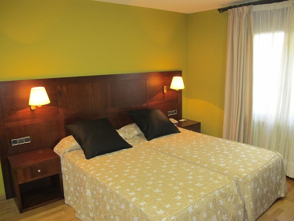 Hotel De Rei Llavorsi Ngoại thất bức ảnh