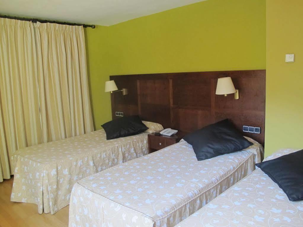 Hotel De Rei Llavorsi Ngoại thất bức ảnh